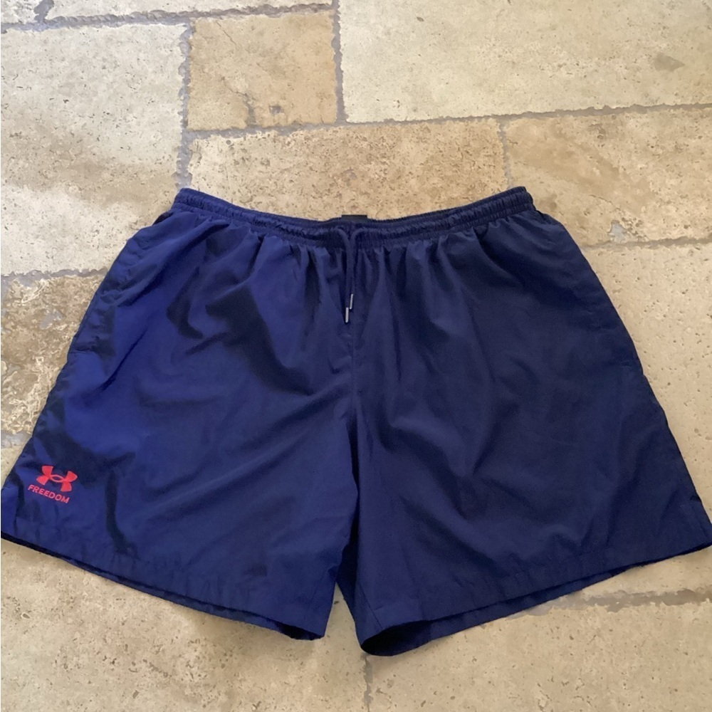 Under Armour Freedom lined, drawstring, pockets-Navy shorts SZ 2X
T2
